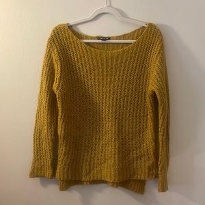 Cute mustard yellow Trouvé sweater
